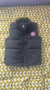 canada goose gilet