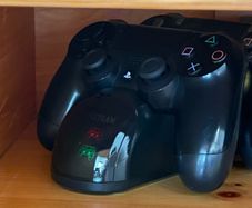 Playstation 4 Controller Charging Station