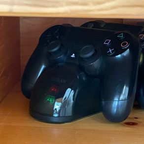 Playstation 4 Controller Charging Station