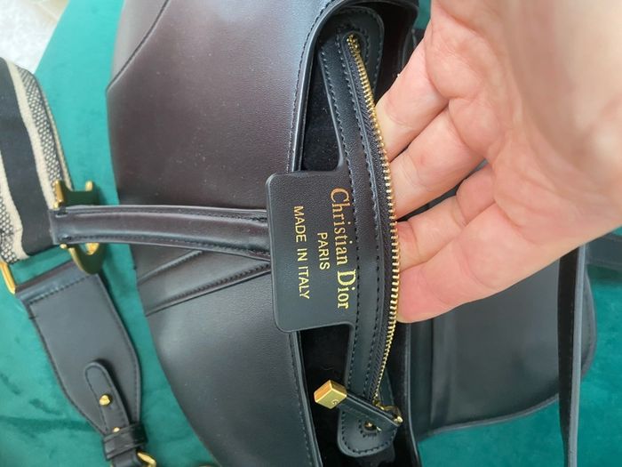 black handbag