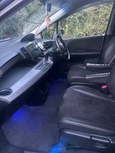 Price7800 Honda Freed 2015 hybrid automatic