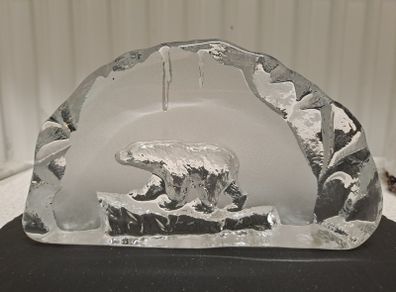 Swedish Art Glass Polar Bear Plaque Mats Jonasson Style