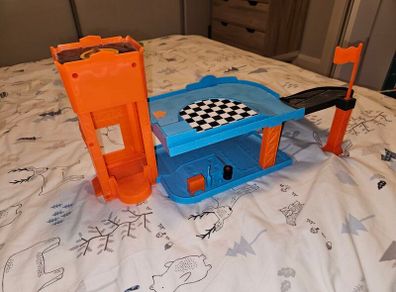 Disney Cars Copper Canyon Garage Playset
