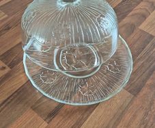Glass serving dish