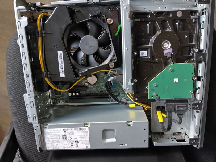 HP ProDesk 600 G3 SFF (i5 6th Gen) and power cable