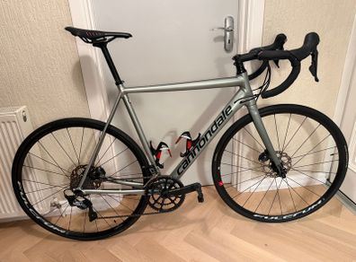 Cannondale CAAD12 Disc Ultegra