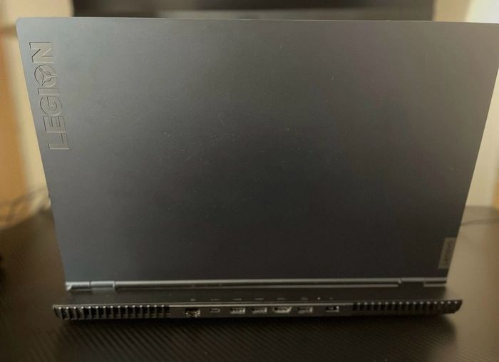 Lenovo Legion 5 ( Ryzen 7, rtx 3060 , 16 ram )