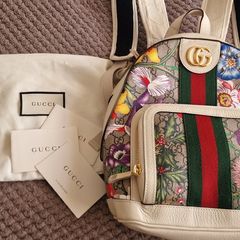 AUTHENTIC  Gucci backpack