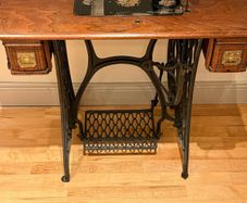 Singer sewing machine 1895