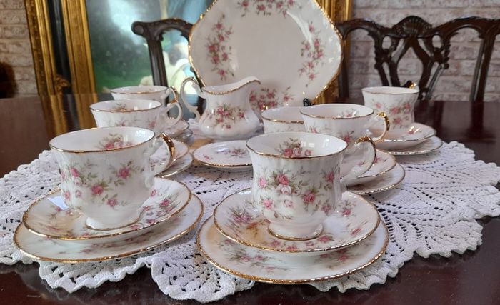 Paragon "Victorian Rose " tea set