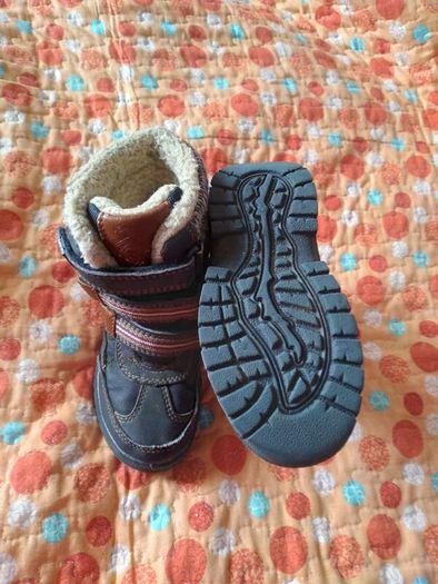 Boys boots and shoes 8 and 7 junior