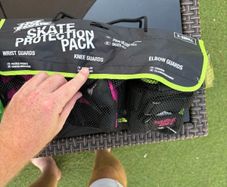 Skates & protective guards