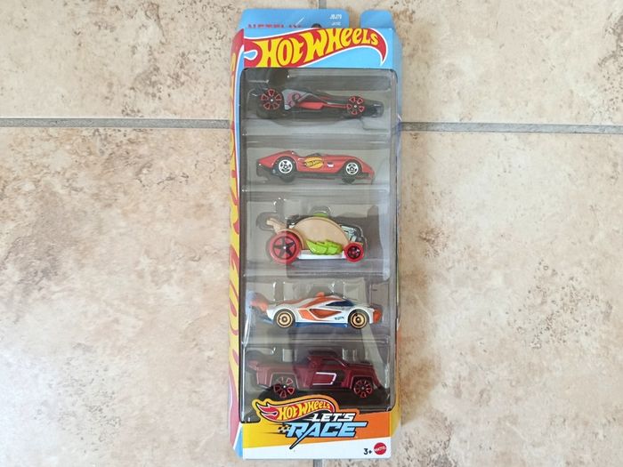 Hot Wheels Netflix Let's Race die-cast 1:64 5-Pack 2025 JBJ79 Mattel Toy Cars