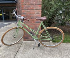 Vintage Green Step-Through City Bike (Large Frame - 56cm / 22")