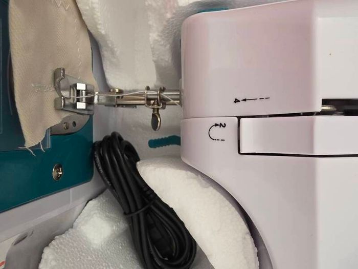 Mini Multifunctional Household Sewing Machine