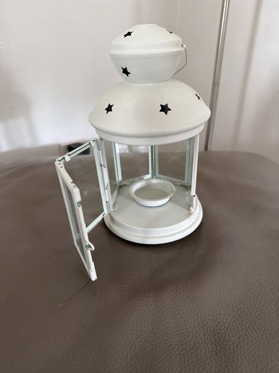 Candle holder lantern