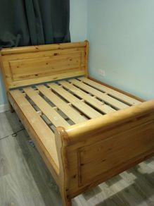 double  sleigh bed