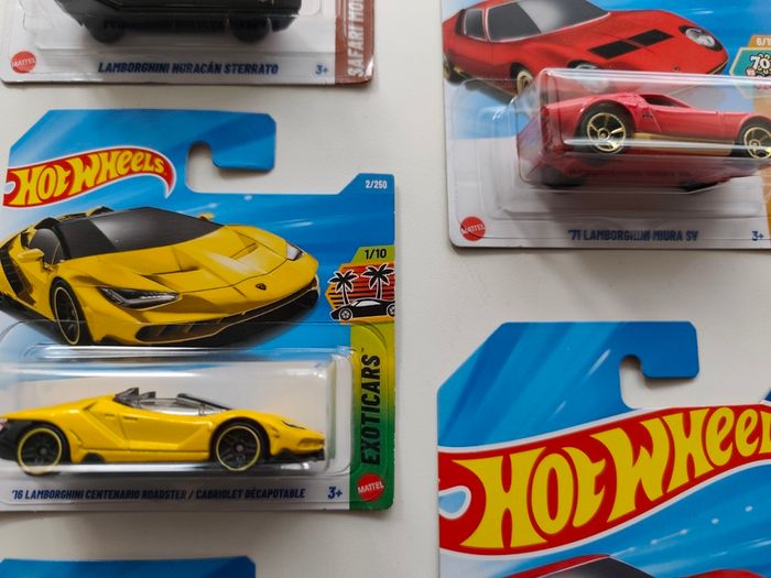 Hot Wheels FERRARI and Lamborghini bundle