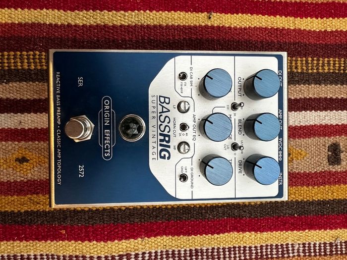 Origin Effects BASSRIG Super Vintage - Present - Blue / Silver