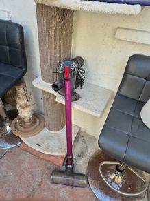 dyson v7