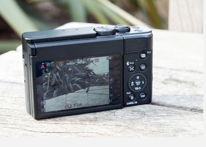 Panasonic Lumix TZ99
