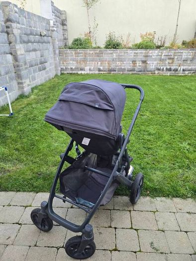 Uppababy Vista V2 Travel System and Buggyboard