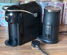 Lavazza A Modo Mio Jolie & Milk Evo coffee machine