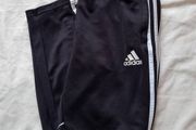 2017 adidas bottoms Size small black Zip pockets In excellent condition