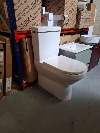 Rondo comfort height back to wall WC