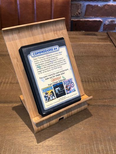 C64 - Daley Thompsons Decathlon - Commodore 64 Small Case Tape Game - complete in box