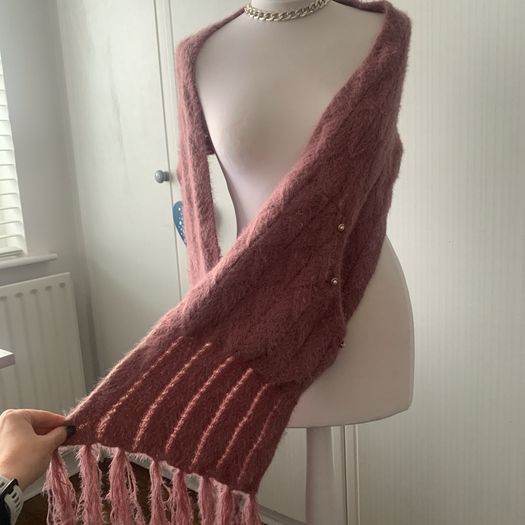 Pink scarf/ shawl with pockets