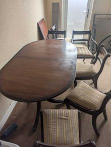 Dinning room table and chairs
