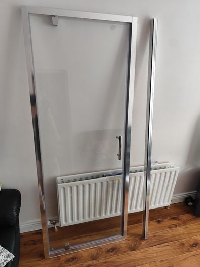 The Hydro Pivot Door shower 800mm