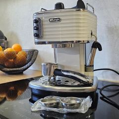 Delonghi coffee machine - Scultura