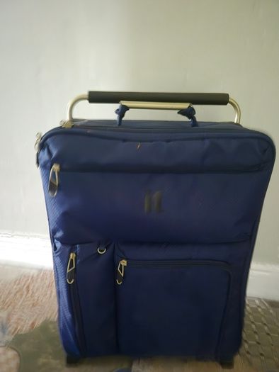 IT Luggage: Travel Cabin Suitcase