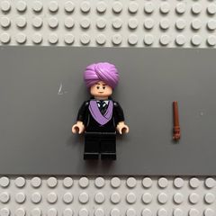 lego Harry Potter hp146 Professor Quirinus Quirrell minifigure- Medium Lavender Turban and Scarf