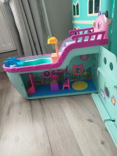 Gabby's Dollhouse boat