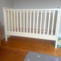 Baby Elegance cot bed