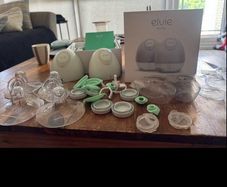 Double electric free hands pump and accessories