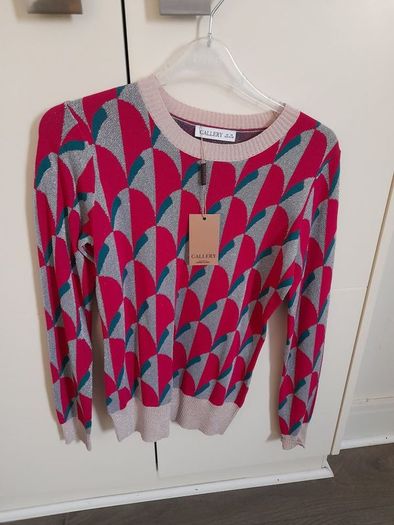Ladies stylish jumper