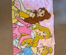 Disney Princess girl bath or pool towel