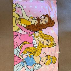 Disney Princess girl bath or pool towel
