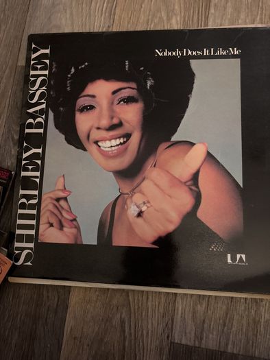 Shirley Bassey vinyl  LPs