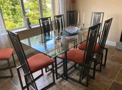 Dining Table & 8 Chairs