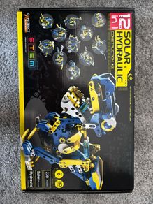 Unused Toy 12 in 1 Solar & Hydraulic Construction Kit