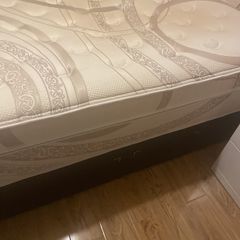 king size bed