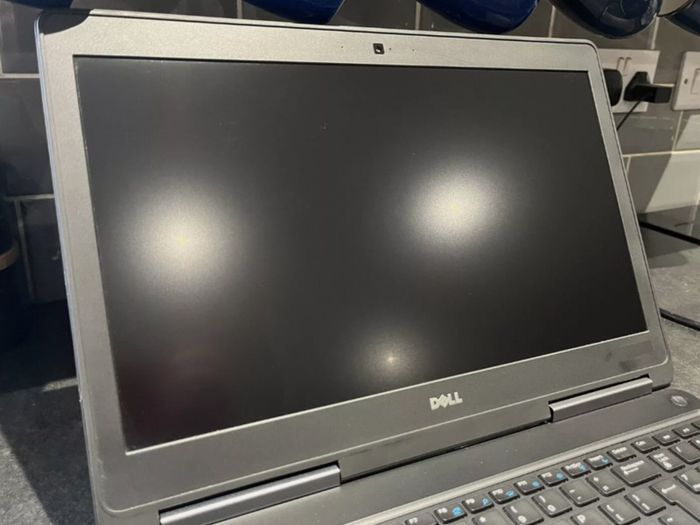 Dell Precision 7510 15.6" Mobile Workstation Business Nvidia Quadro M1000M 2gb Gddr5 Intel i7-6820HQ 2.7GHz 16GB RAM 1TB SSD Gaming Win 11 Pro