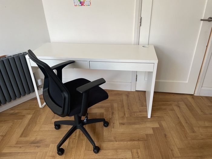 office chair and desk