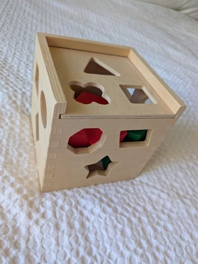 Melissa and Doug Shape Sorter