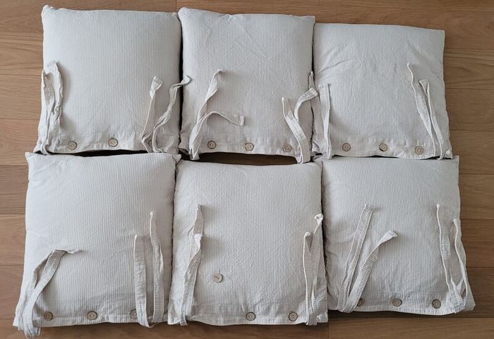 6 chair cushions